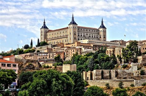 lugares para visitar en toledo gratis|Monumentos y museos que se pueden visitar gratis en Toledo。